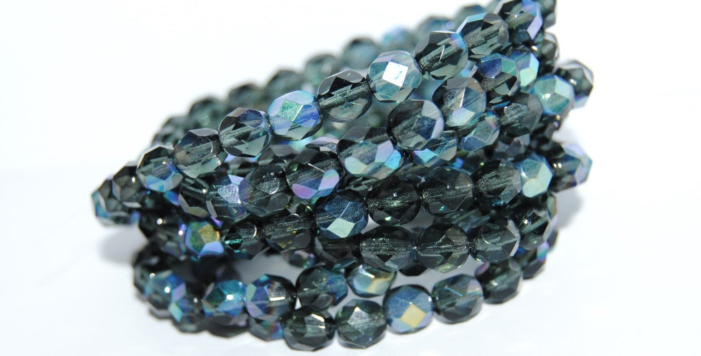 捷克产浅蓝色AB彩玻璃圆珠(30310-AB),经火抛光处理,珠子呈圆形,珠子表面有刻面。