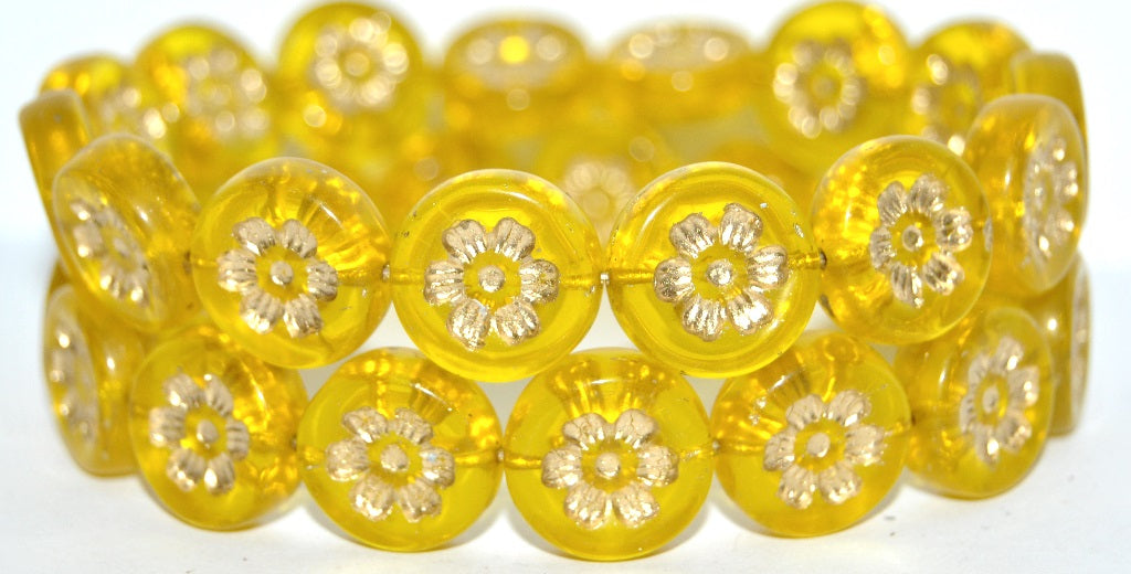 アウトレット 10グラム ラウンドフラット 6枚の花びら付きフラワープレスガラスビーズ、16 x 16 mm、透明イエローゴールドライニング(80020-54202)、ガラス、チェコ共和国