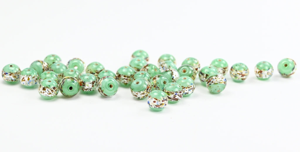 プレスビーズ、グリーン(233-A)、ガラス、チェコ共和国