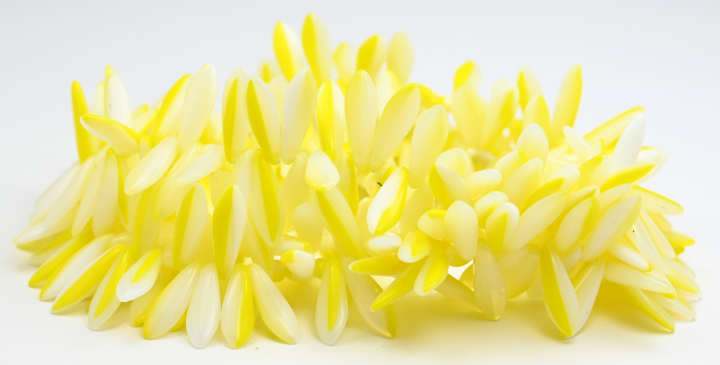 匕首压制玻璃珠,黄色蛋白石白色 (0400083120),玻璃,捷克共和国