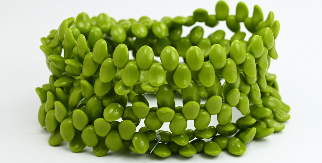 リーフタンプレスガラスビーズ、不透明グリーン(53410)、ガラス、チェコ共和国