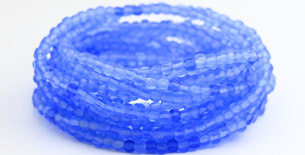 キューブ型プレスガラスビーズ、透明ブルー40個入りマット(30030-40-M)、ガラス、チェコ共和国