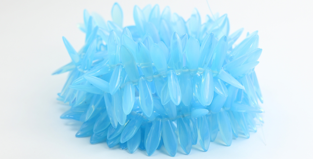 ダガープレスガラスビーズ、オパールアクア(61000)、ガラス、チェコ共和国