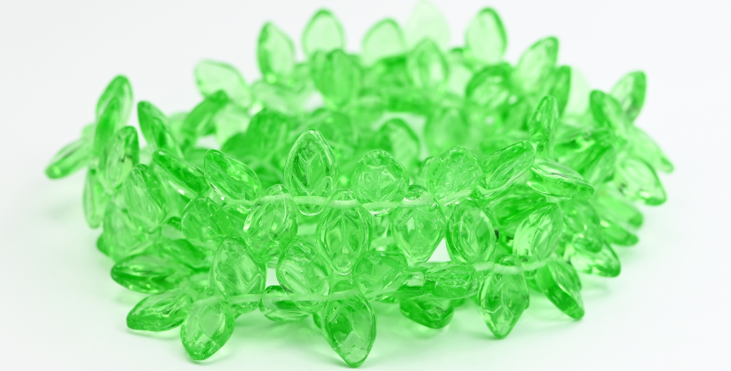 葉っぱ型押しガラスビーズ(ドット入り)、透明グリーン(50500)、ガラス、チェコ共和国