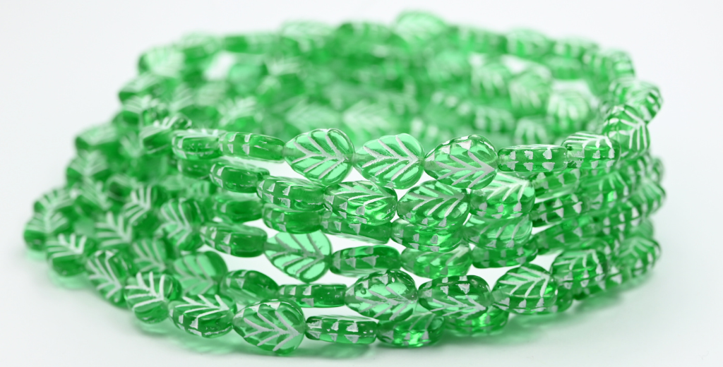 紫丁香叶压制玻璃珠,50600 白色内衬 (50600-46401),玻璃,捷克共和国 ~ STRANDED