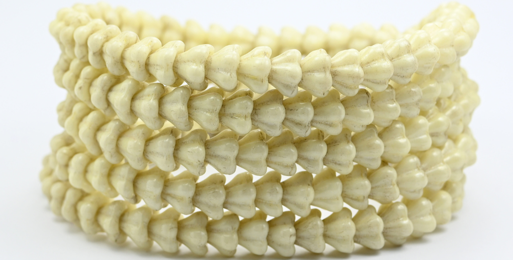 铃兰花压花玻璃珠,白色光泽黄色全涂层(02010-14483),玻璃,捷克共和国 ~ 串珠