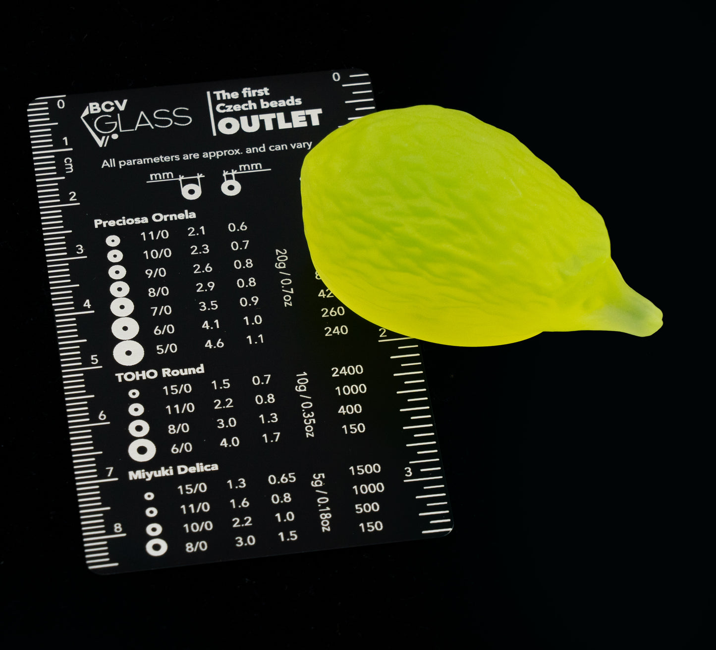 Uranium Glass Hedgehog – Handmade UV-Reactive Art Figurines, Czech Republic