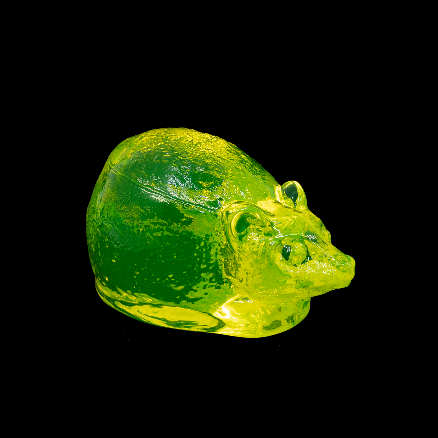 Uranium Glass Mouse – Handmade UV-Reactive Art Figurines, Czech Republic