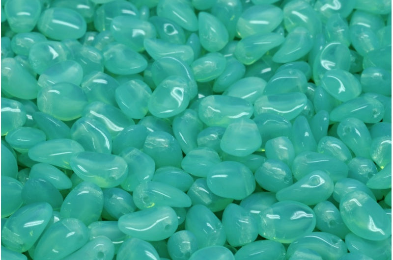 チューリップの花びらビーズ、オパールアクア(61100)、ガラス、チェコ共和国