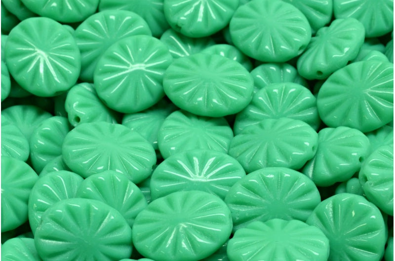 フラットオーバルビーズ、不透明グリーン(53130)、ガラス、チェコ共和国