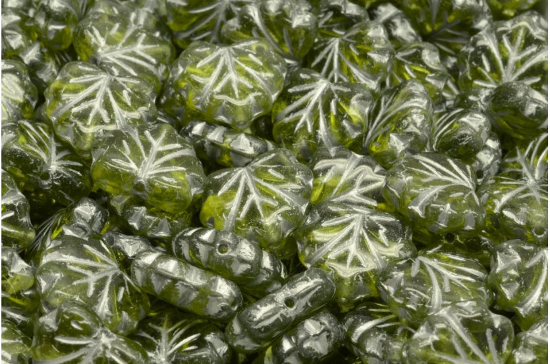 メープルリーフビーズ、透明グリーン、シルバーライン(50220-54301)、ガラス、チェコ共和国