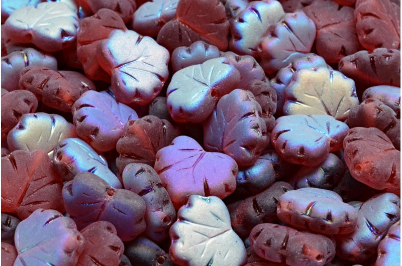 メープルリーフビーズ、透明ピンクマットAB(70010-84100-28701)、ガラス、チェコ共和国