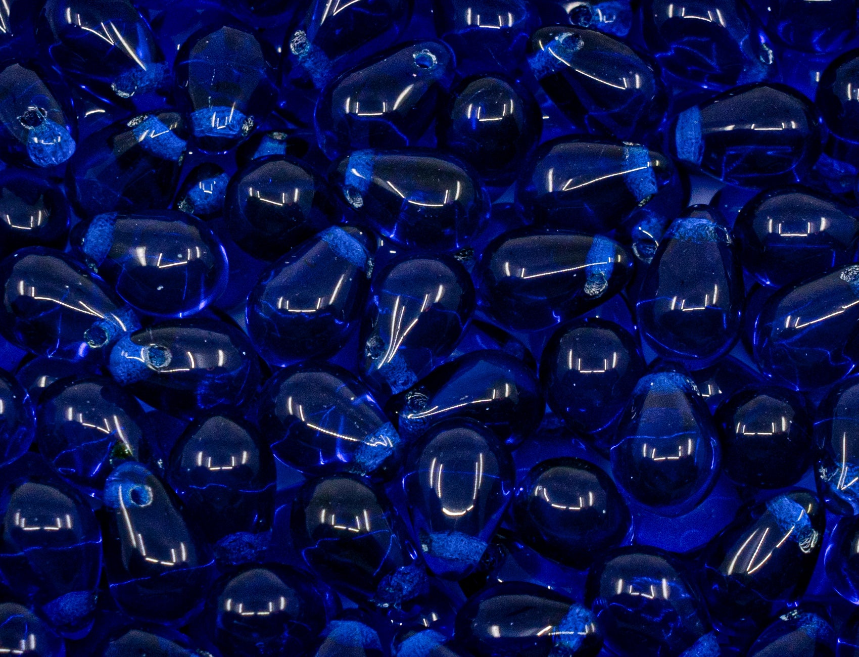 Teardrop Czech Glass Beads Transparent Dark Blue bcv.glass