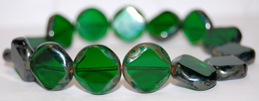 Table Cut Flat Round Beads With Rhomb, Transparent Green 43400 (50130 43400), Glass, Czech Republic