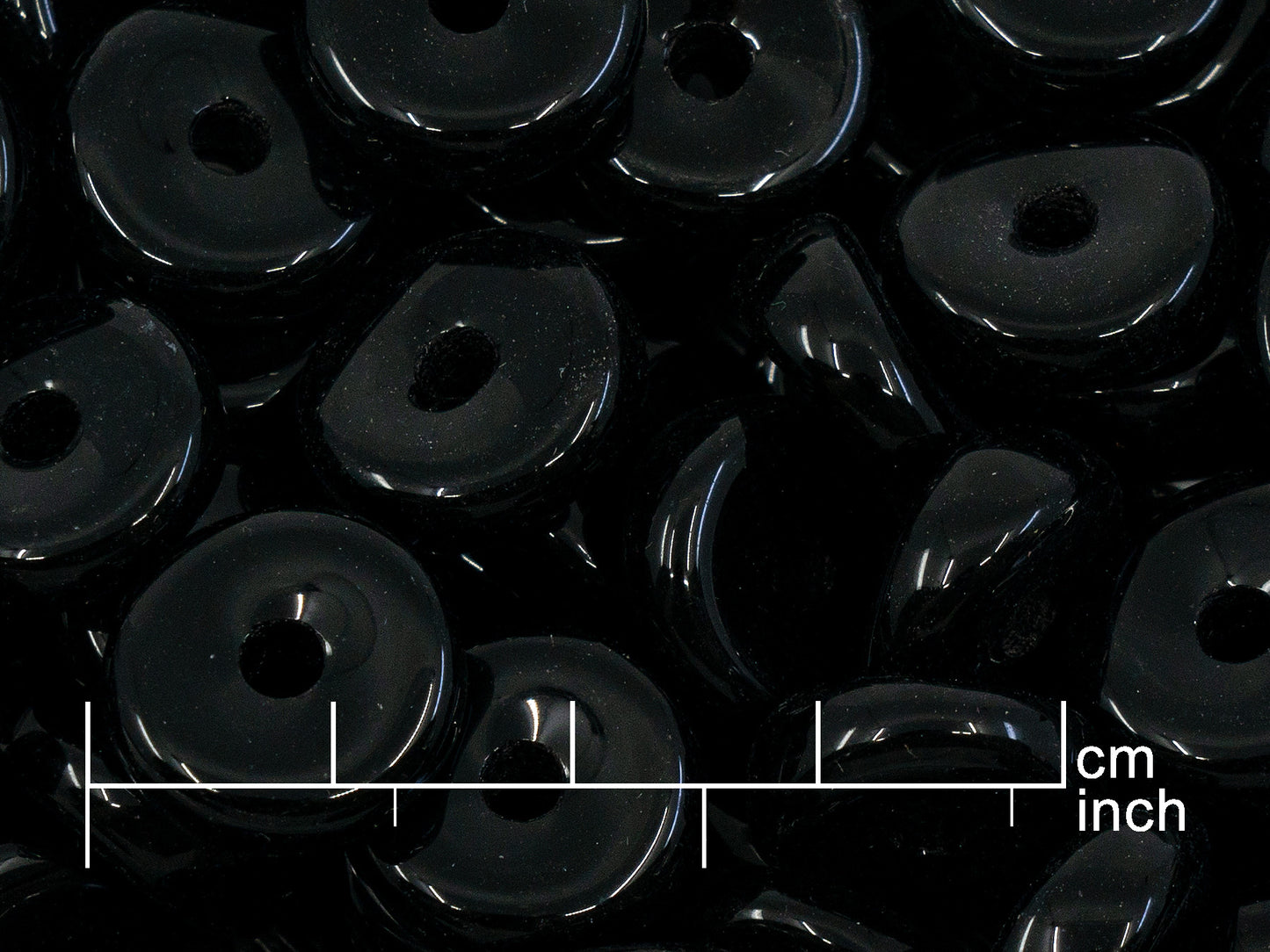 アウトレット 250g チェコガラスビーズ 7 x 15 mm ブラック (111-00160-07x15-23980)