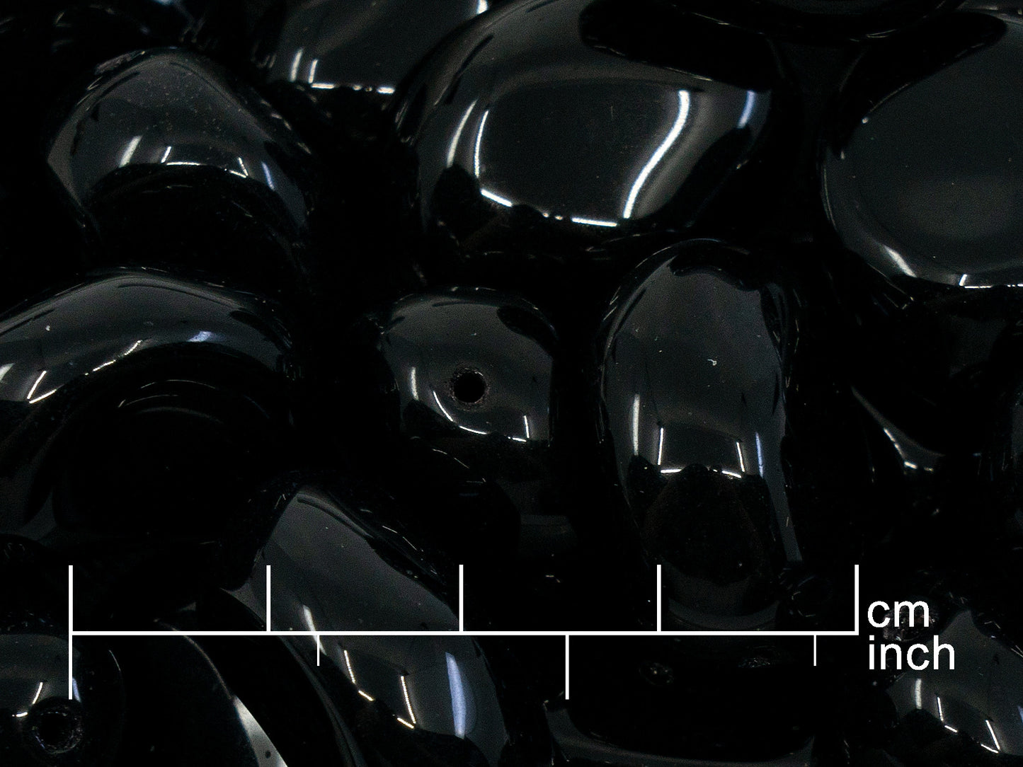 OUTLET 250g Pressed Czech Glass Beads, 23 x 19 mm, Black (111-91202-23x19-23980)