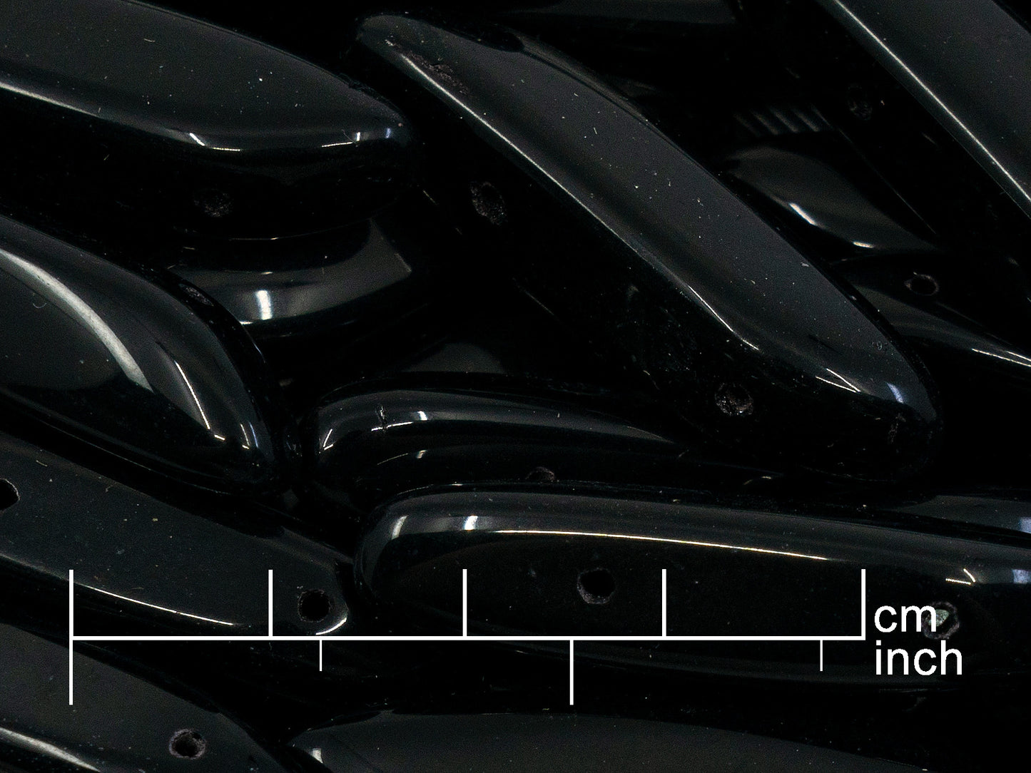 OUTLET 250g Pressed Czech Glass Beads, 11 x 40 mm, Black (111-30527-11x40-23980)