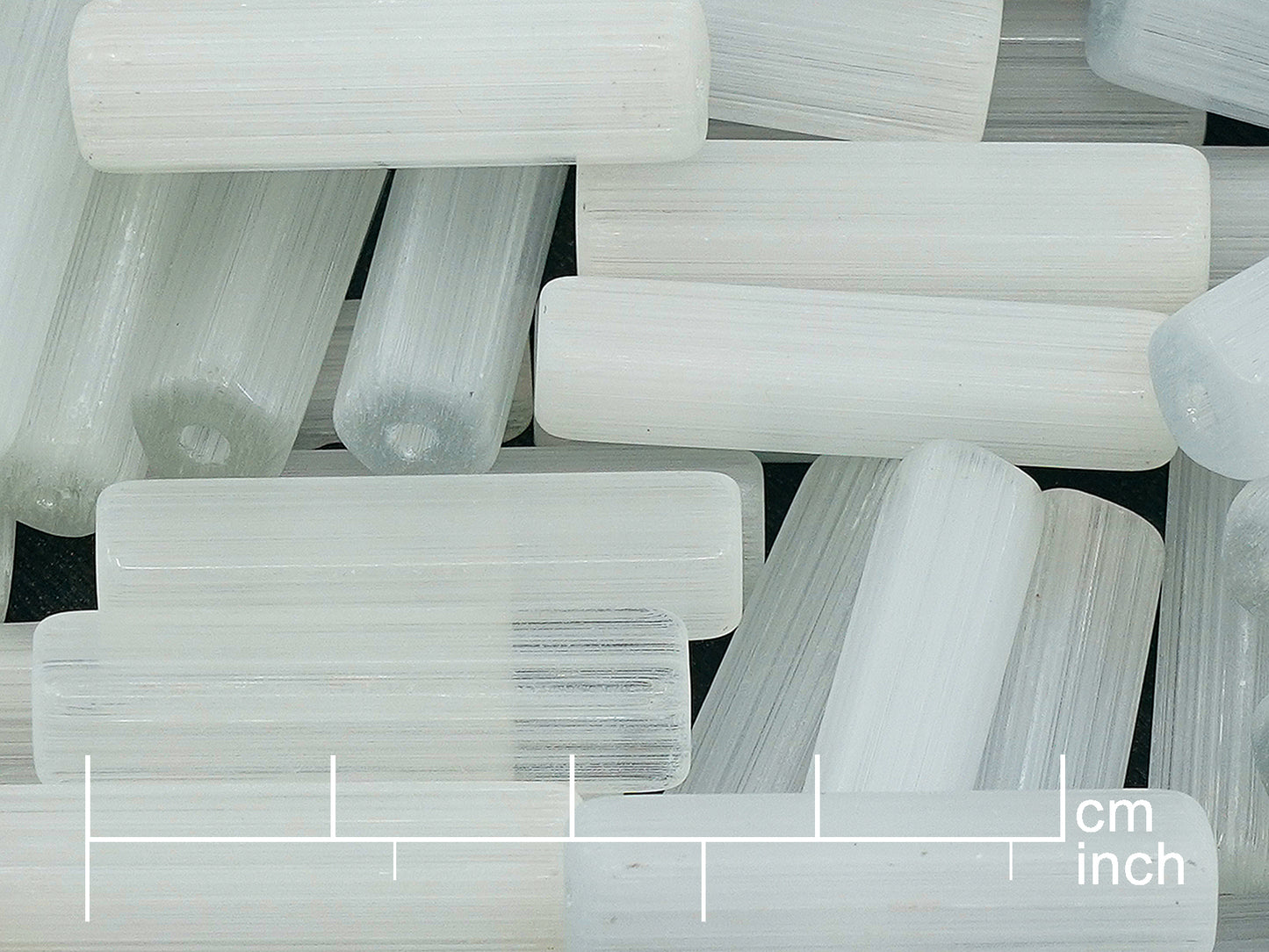 アトラスガラス ヴィンテージ チューブ型ビーズ(サテン ペンタゴン ビューグル)、チェコスロバキア(ATLASKY-31_250g)