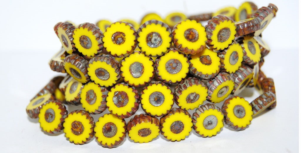 Table Cut Round Flower Beads Daisy, Yellow 43400 (83120 43400), Glass, Czech Republic