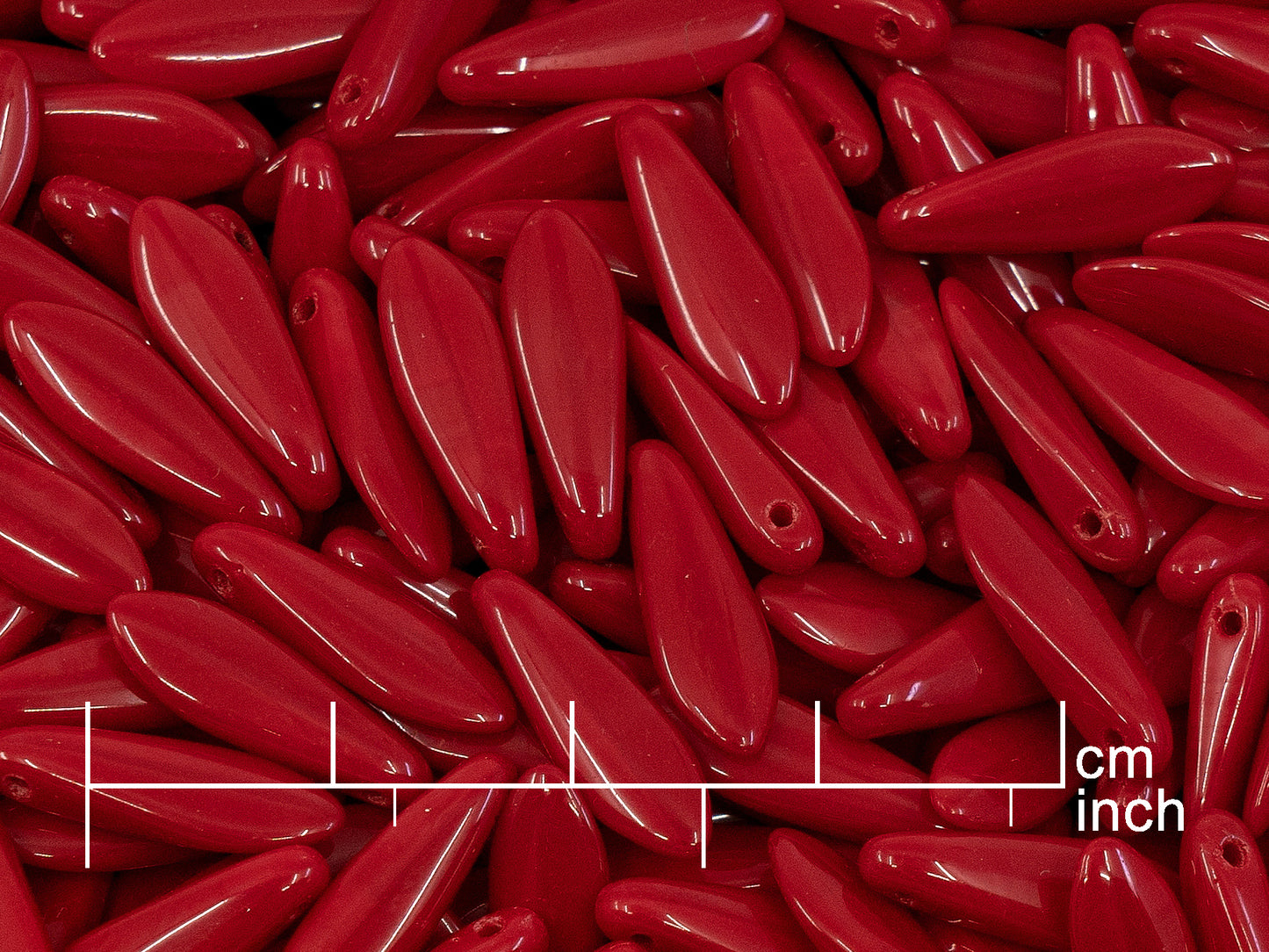 出口 250g 匕首珠,5 x 16 mm,不透明红色 (111-69014-05x16-93200)