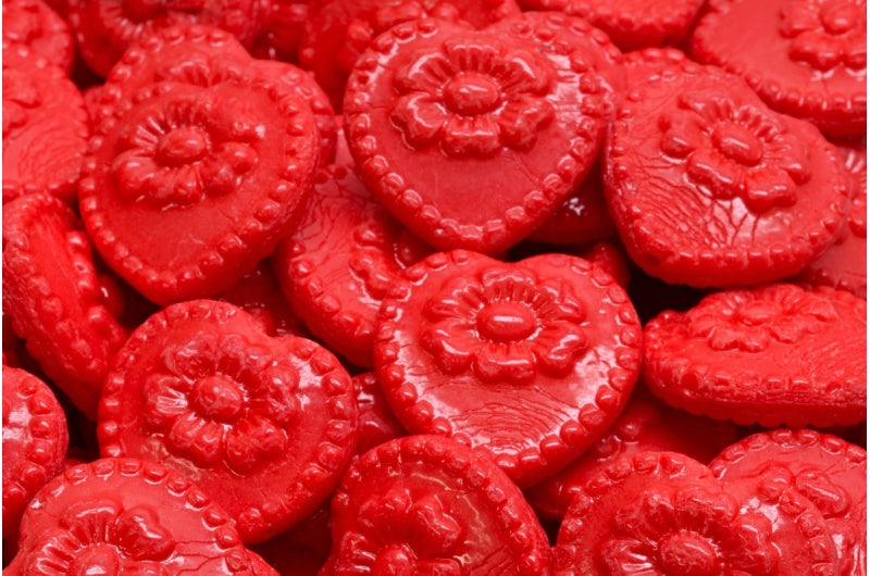 バラのハートビーズ、不透明レッド(93200)、ガラス、チェコ共和国