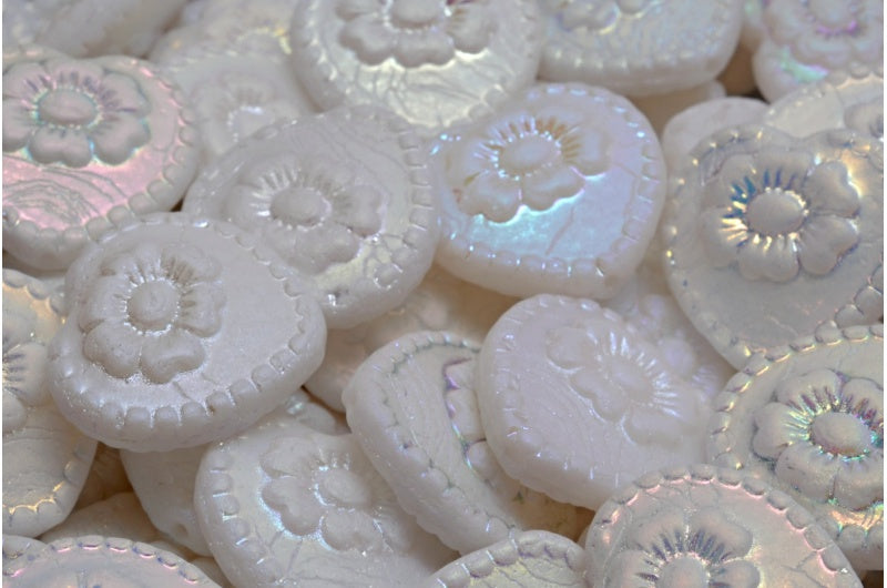 ローズ付きハートビーズ、ホワイトオパールマットABフル(2Xサイド)(02020-84100-28703)、ガラス、チェコ共和国