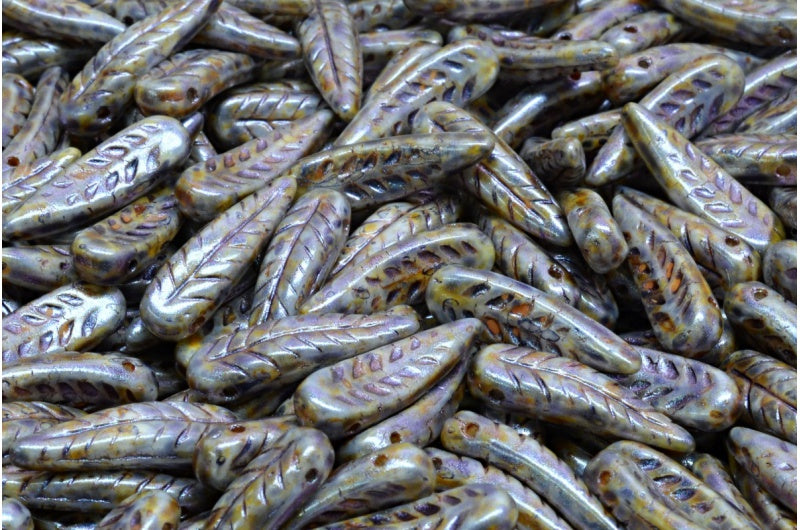 鳥の羽根ビーズ、白紫茶色光沢斑点(02010-65329)、ガラス、チェコ共和国