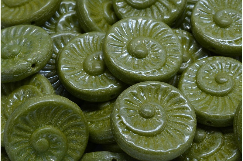 化石貝殻ビーズ、グリーンヘマタイト(53420-14400)、ガラス、チェコ共和国