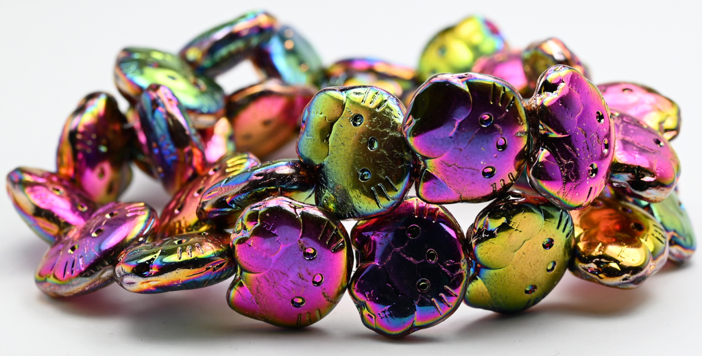 Hello Kitty Beads, Crystal Vitex 2X (1918-00030-VITEX-2X), Glass, Czech Republic ~ STRANDED