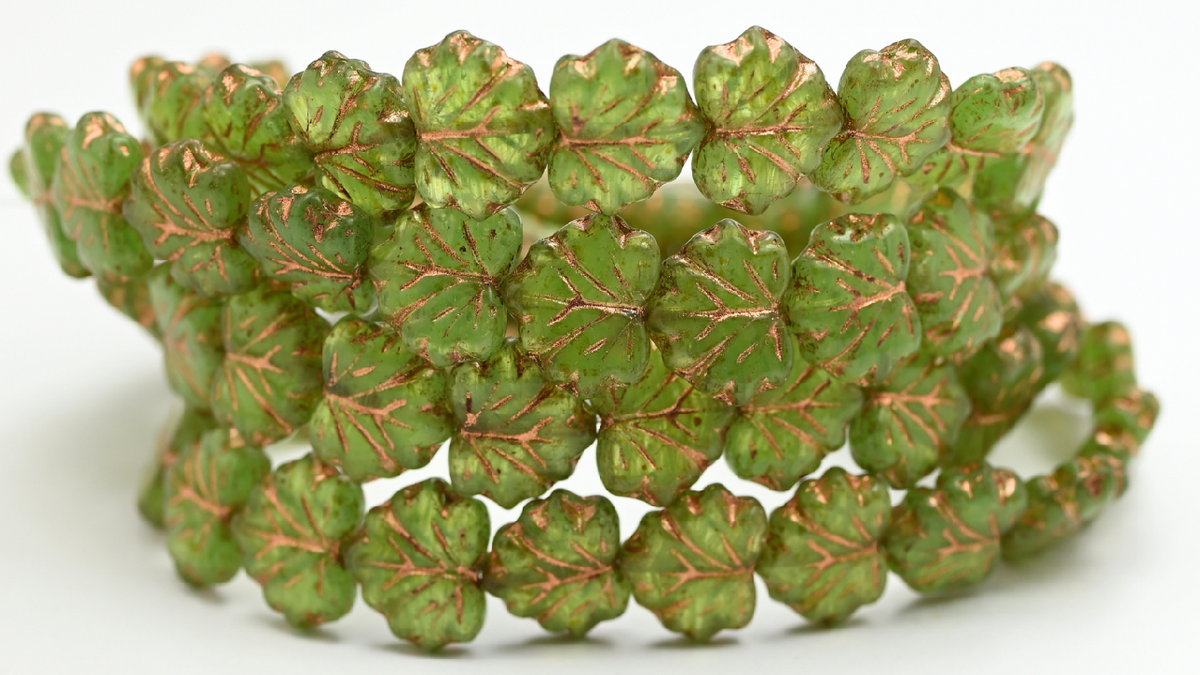 Maple Leaf Beads, Opal Green Travertin Copper Lined (1311-51010-86-54200), Glass, Czech Republic ~ STRANDED