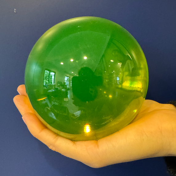 铀圆形玻璃球弹珠，无孔（一面平），玻璃，捷克共和国