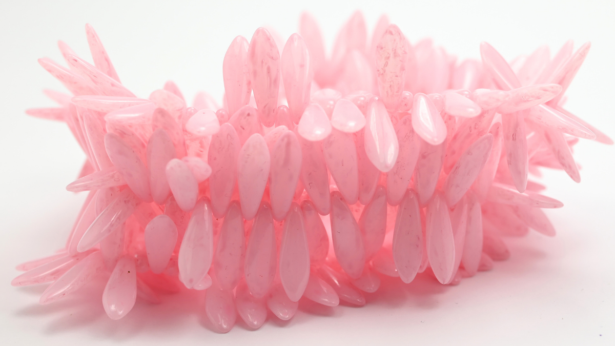 Dagger Beads, Opal White Warm Purple Spotted (516-01000-33304), Glass, Czech Republic ~ STRANDED