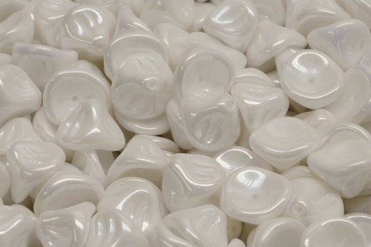 Daylily Flower Beads, White Opal Rainbow Iris (02020-21402), Glass, Czech Republic
