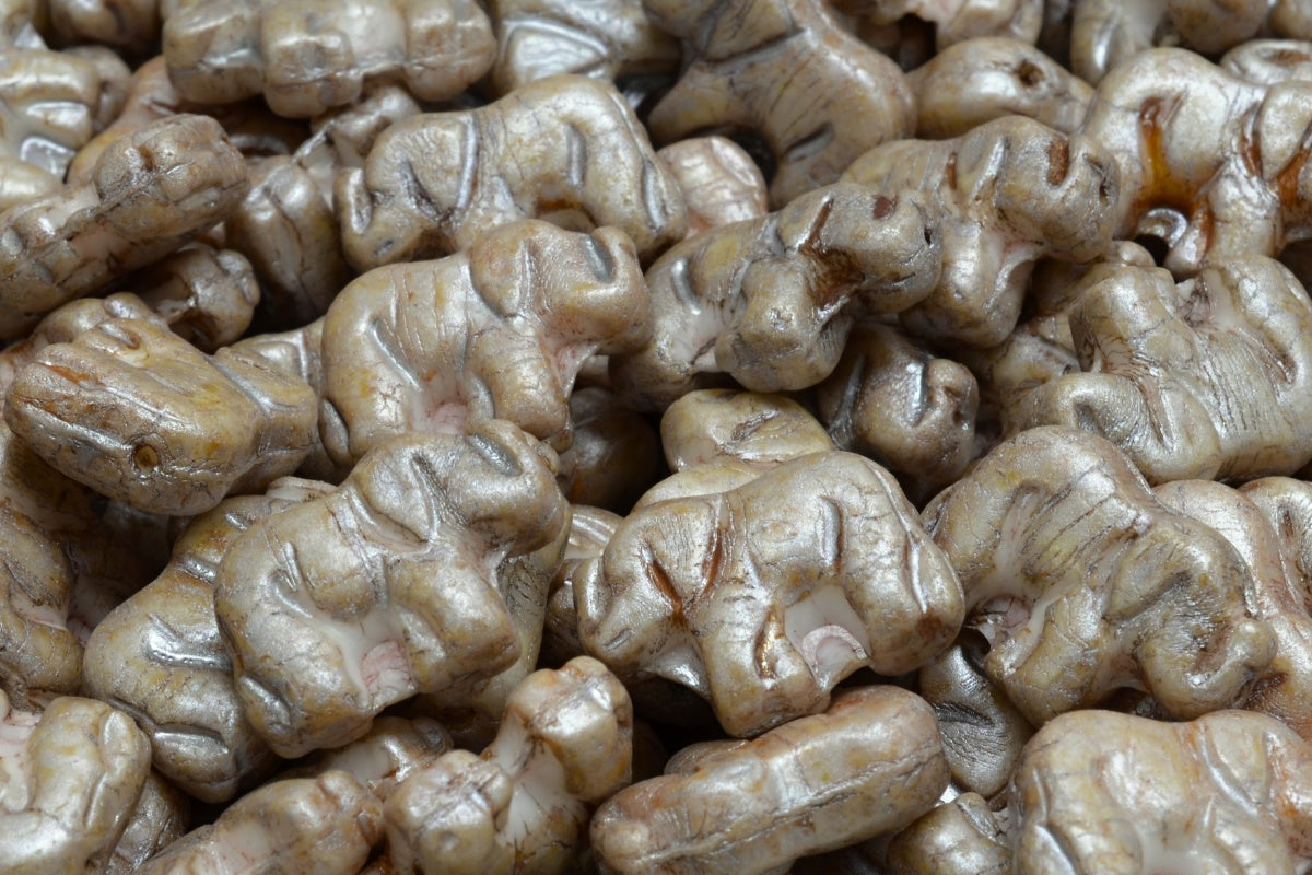 Elephant Beads, White Cream Luster Spotted (02010-65321), Glass, Czech Republic