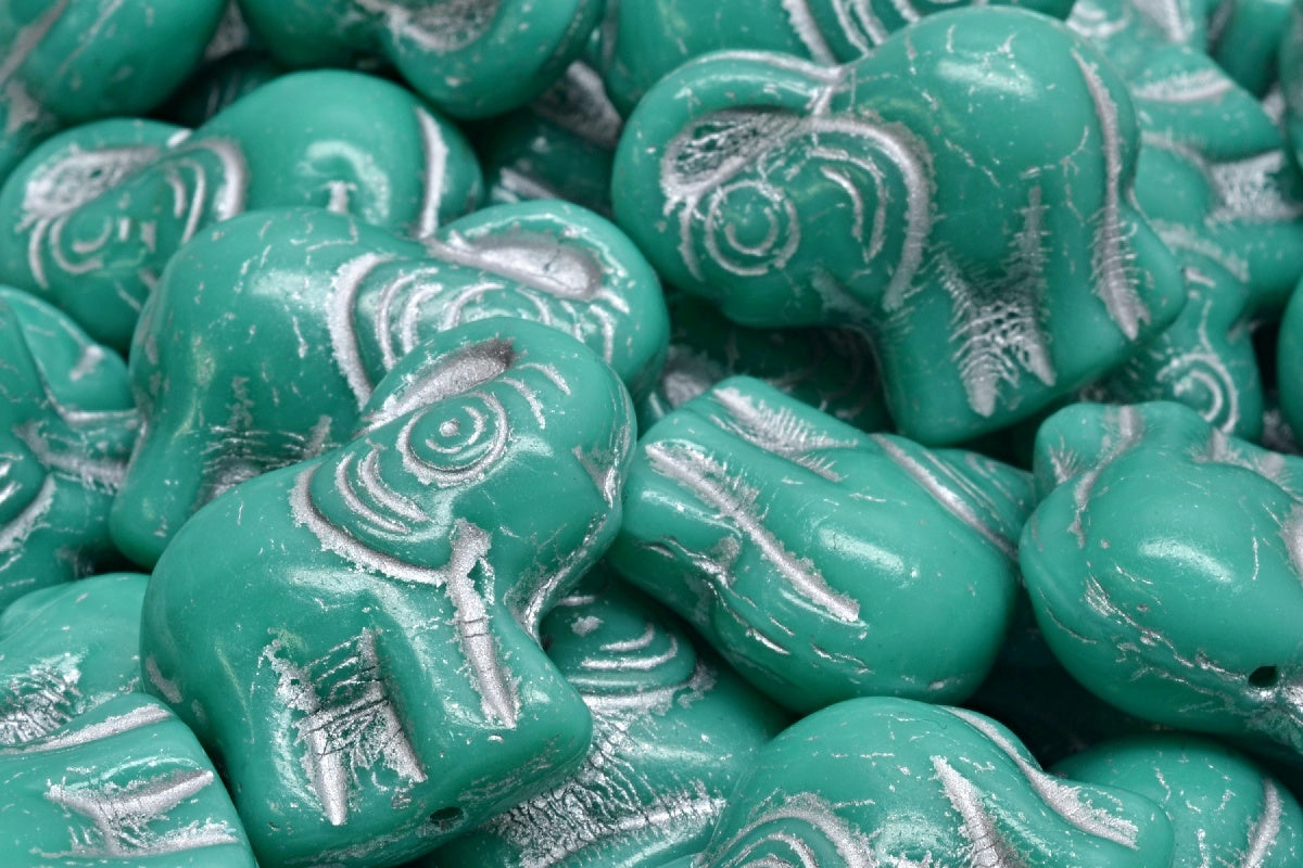 OUTLET 10 grams Elephant Beads, Turquoise Silver Lined (63130-54301), Glass, Czech Republic