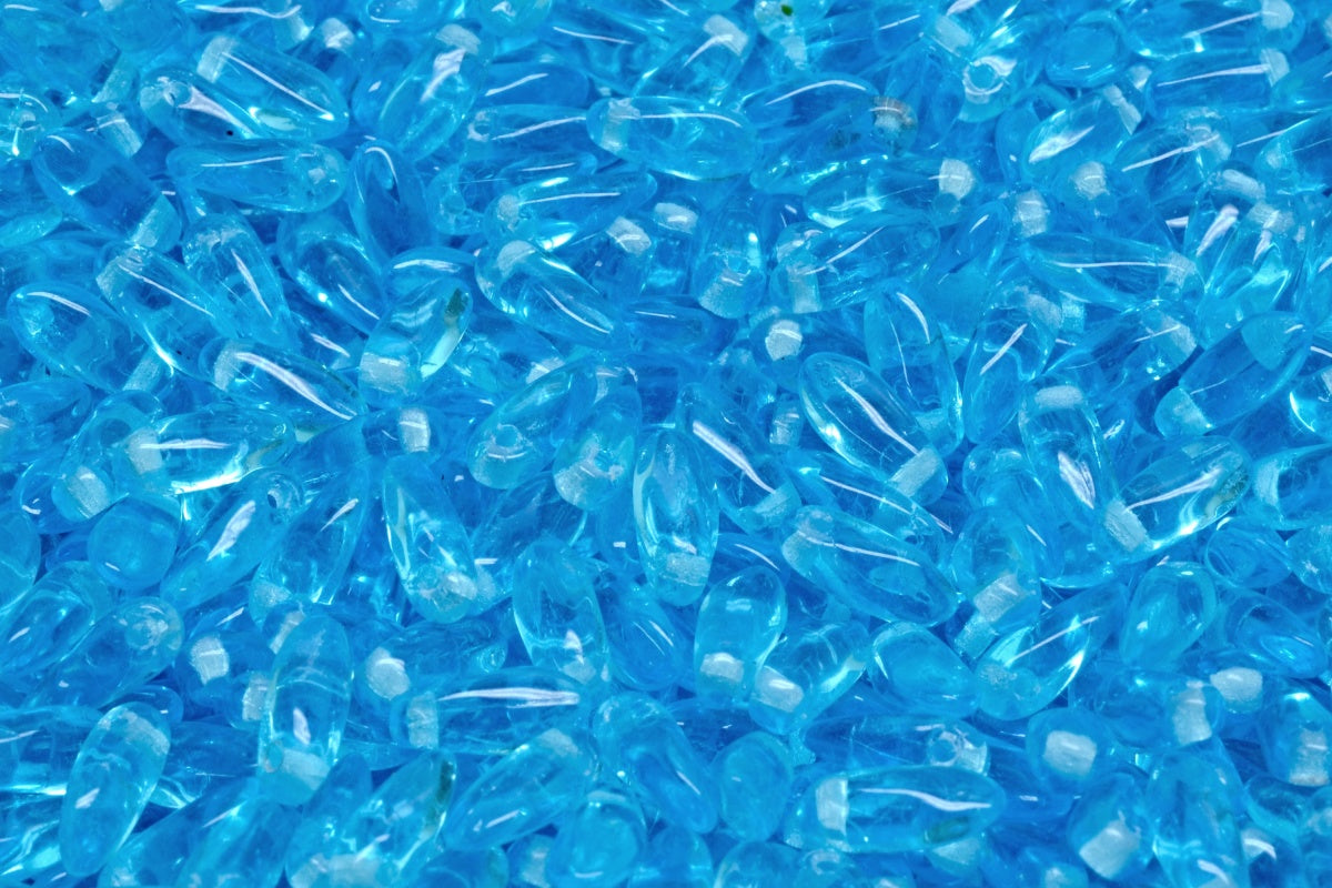 OUTLET 10 grams Dagger Beads, 2.5 x 8 mm, Transparent Aqua (60020), Glass, Czech Republic