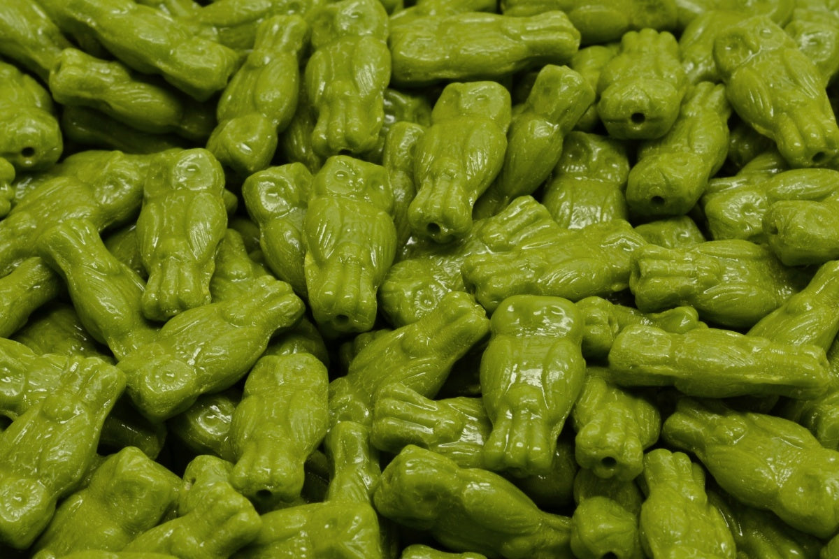 OUTLET 10 grams Owl Beads, 15 x 7 mm, Green (53420), Glass, Czech Republic