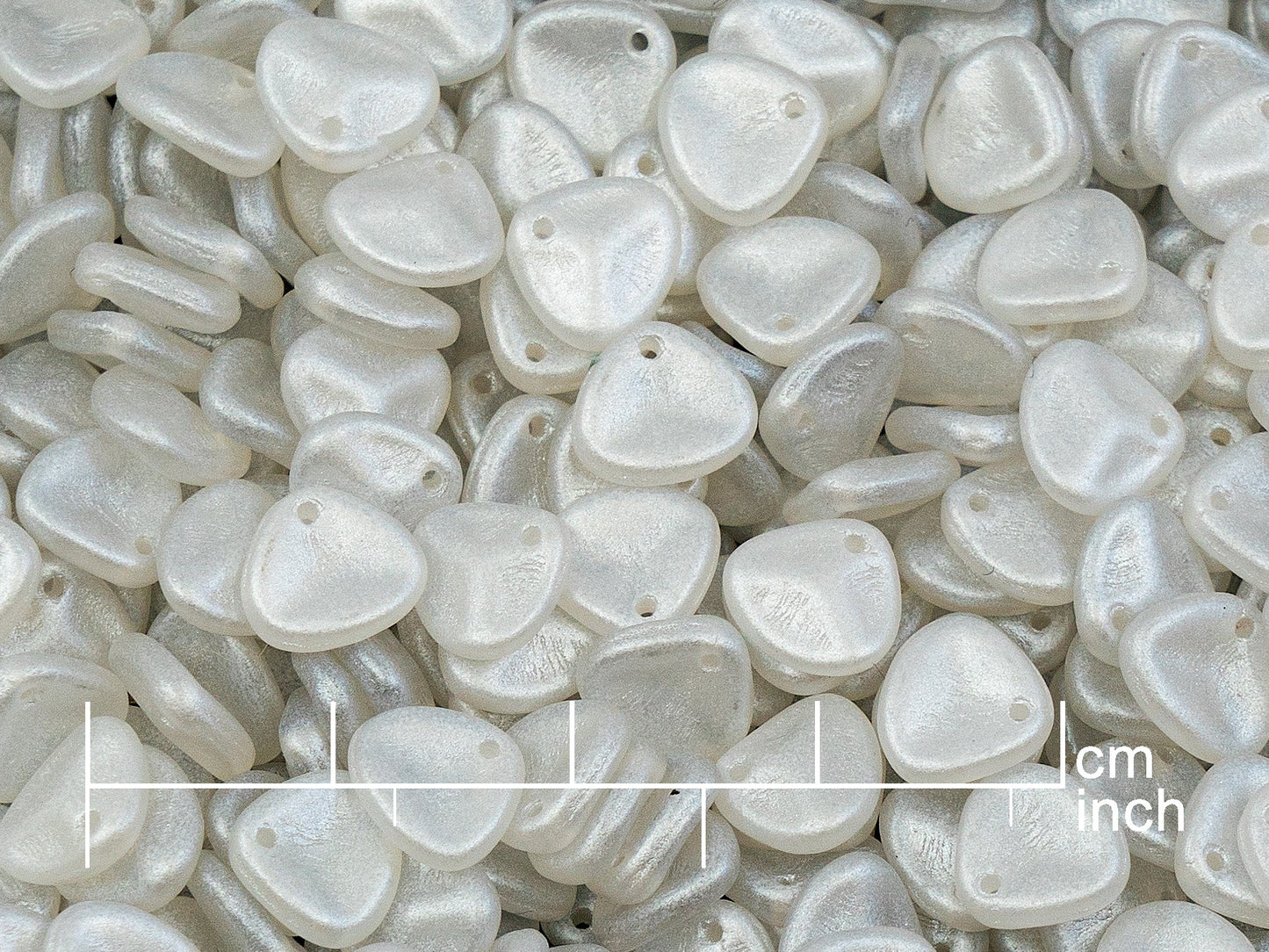 OUTLET 250g Rose Petal Beads, 8 x 7 mm, Crystal 79100 (111-00077-08x07-00030-79100)