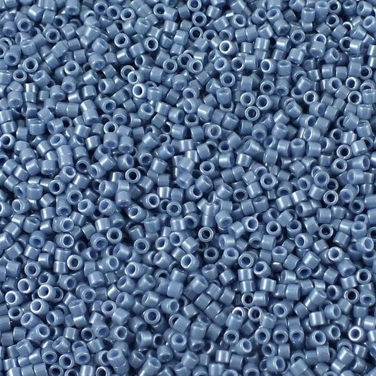 Miyuki DELICA Rocailles, Opaque Blueberry Luster (# DB0267), Glas, Japan 