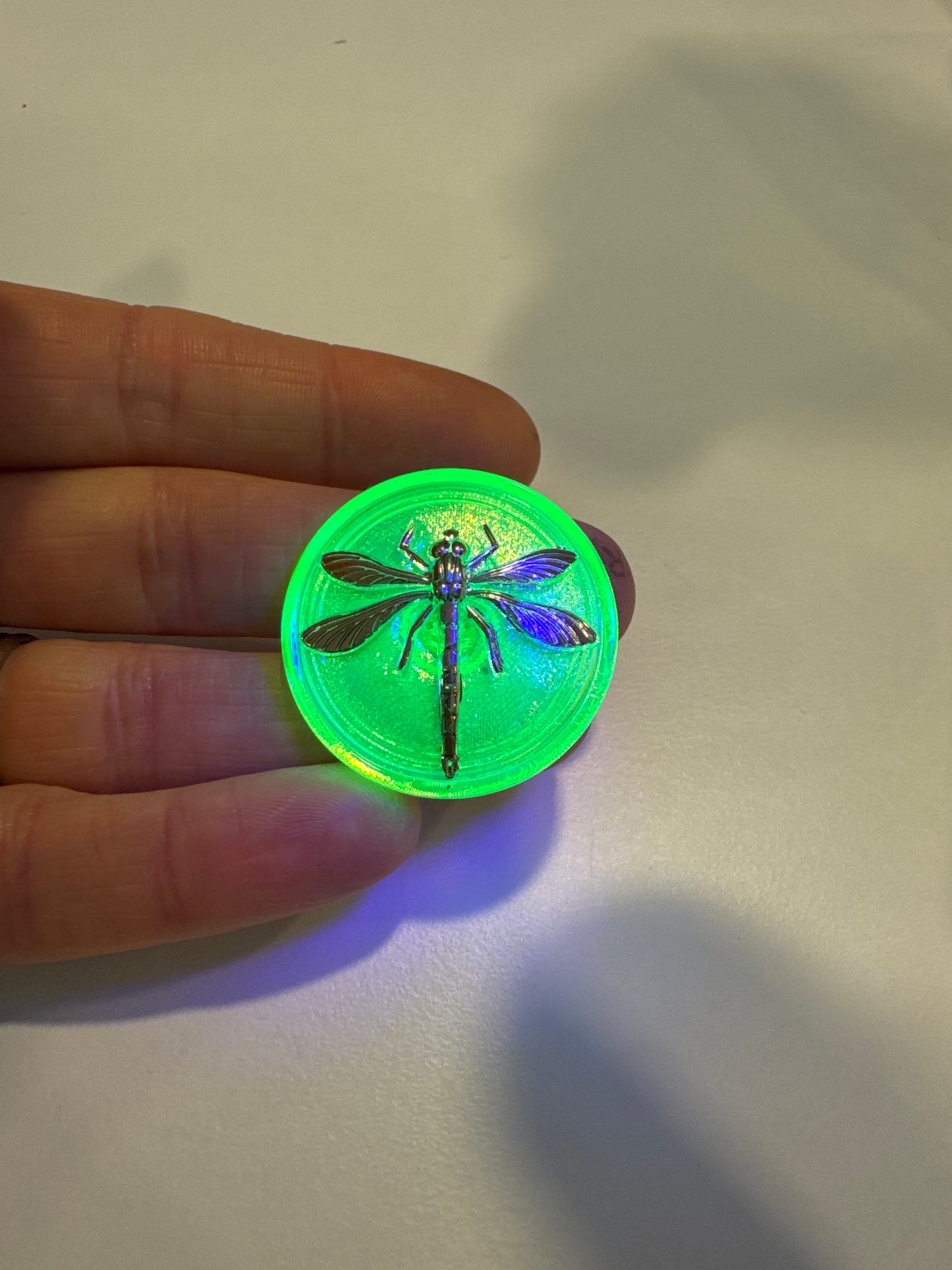 装飾付きハンドペイントガラスボタン1個、サイズ14（31.5 mm）、チェコ共和国