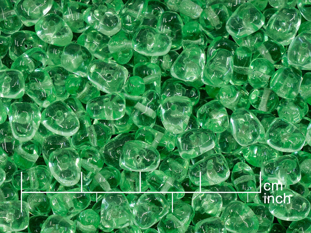 奥特莱斯 10 克异形压制珠，5 x 7 毫米，透明绿色 (50800)，玻璃，捷克共和国