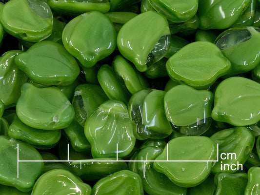 OUTLET 10 grams Leaf Pressed Beads, green (), Glass, Czech Republic