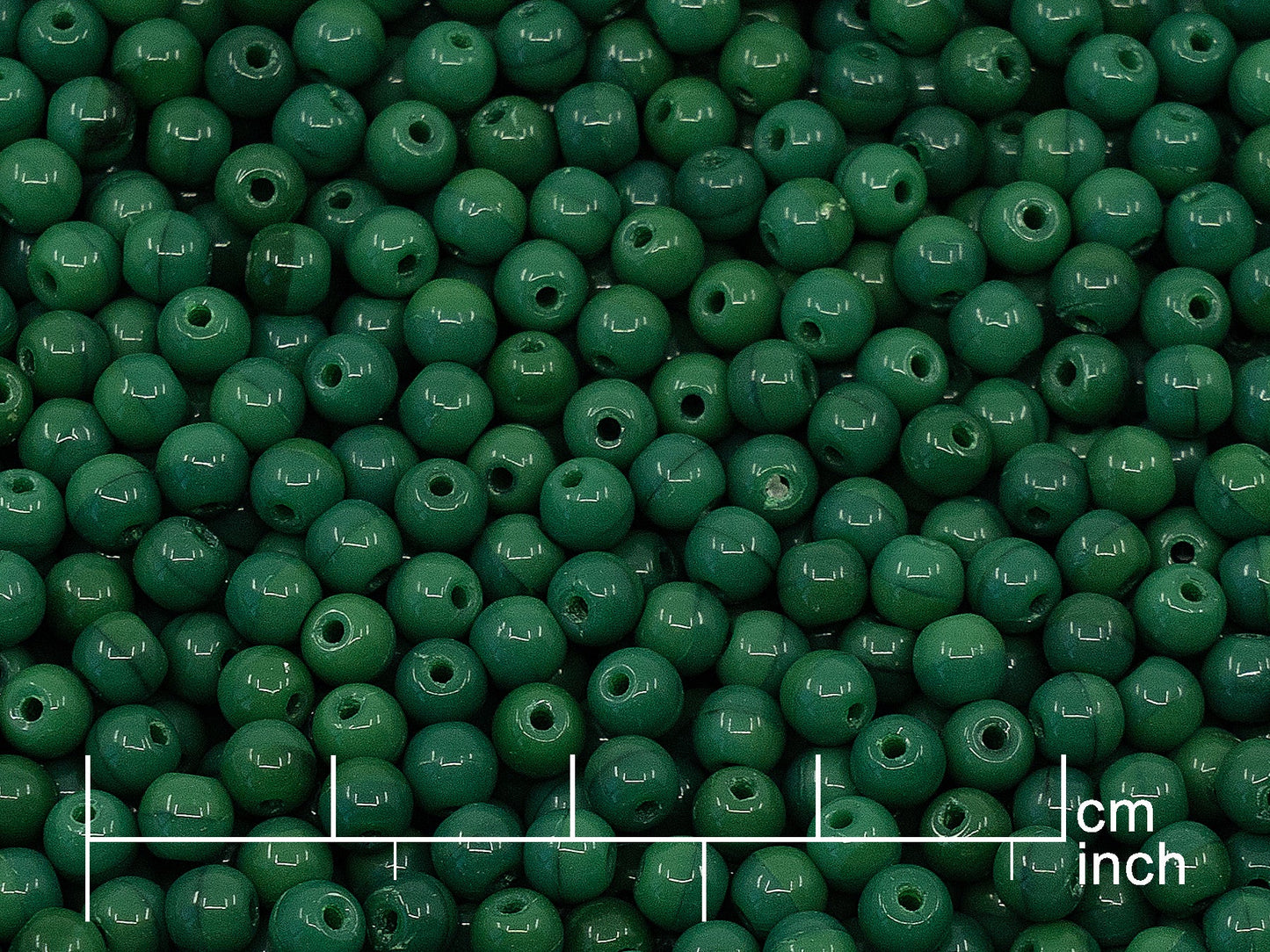 OUTLET 250g Round Druck Beads, 4 mm, Opaque Green (111-19001-04x04-53230)