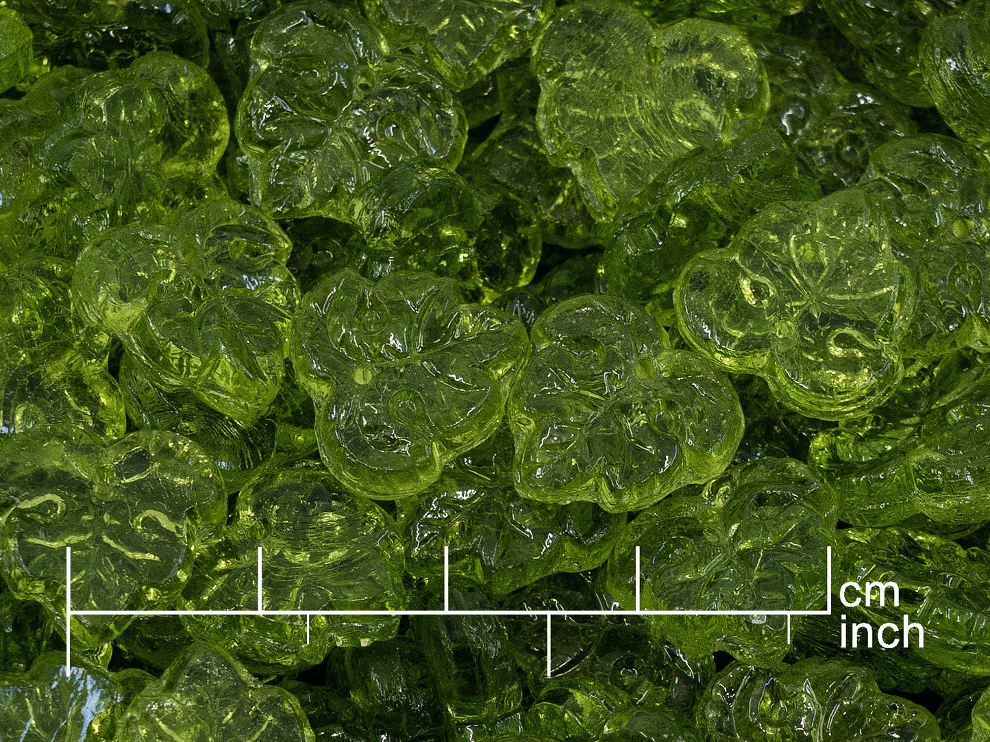 アウトレット 10グラム メルロー グレープリーフ ペンダントビーズ 透明グリーン (50220) ガラス チェコ共和国