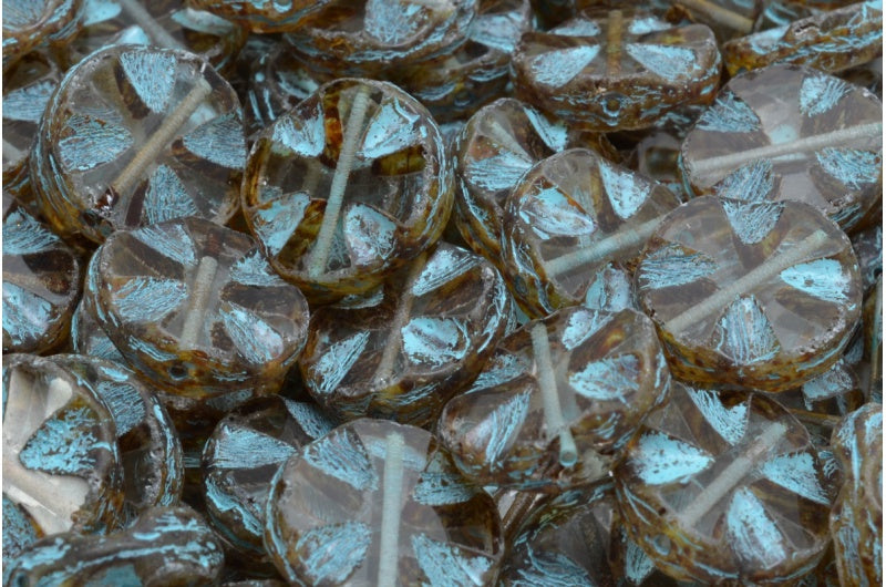 奥特莱斯 10克 台面切割十字珠，14 x 14毫米，浅蓝色水晶石灰华内衬 (00030-86800-54308)，玻璃，捷克共和国