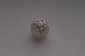 Filigree Ball (8 mm)