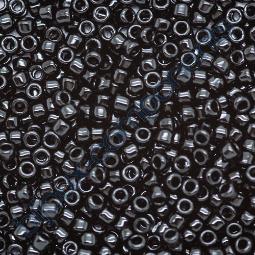 TOHO 圆形种子珠 Rocailles，不透明黑玉（# 49），玻璃，日本
