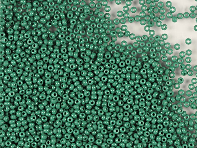 1 kg Preciosa Ornela Seed Beads, Round Hole, Loose, Opaque Dark Green (53240), Glass, Czech Republic, OUTLET