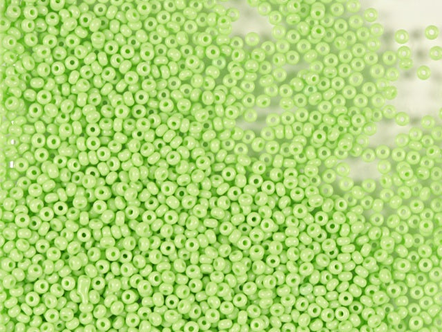 1 kg Preciosa Ornela Seed Beads, Round Hole, Loose, Opaque Lt. Green (53410), Glass, Czech Republic, OUTLET