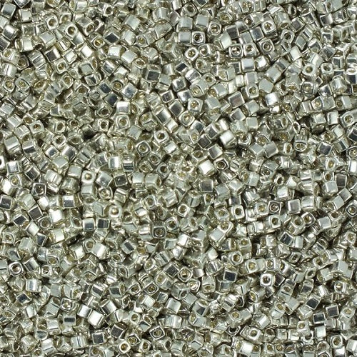 Quadratische Miyuki-Perlen, galvanisiertes Silber (Nr. 1051), Glas, Japan 